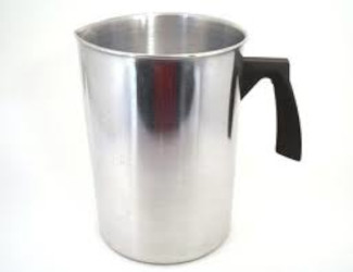 2 lb Pouring Pitcher